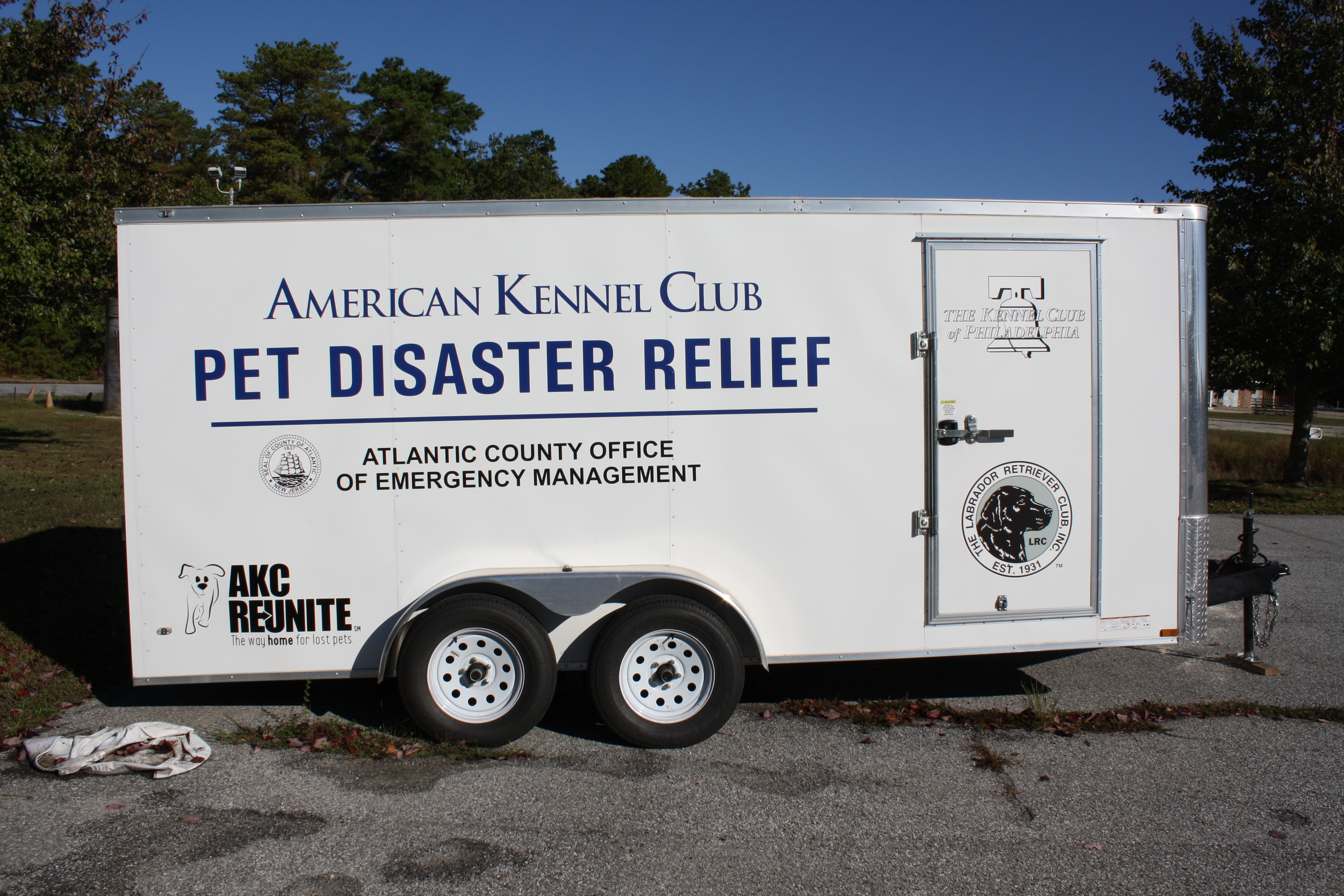 AKC Reunite donates mobile animal shelter to Atlantic County - DOWNBEACH